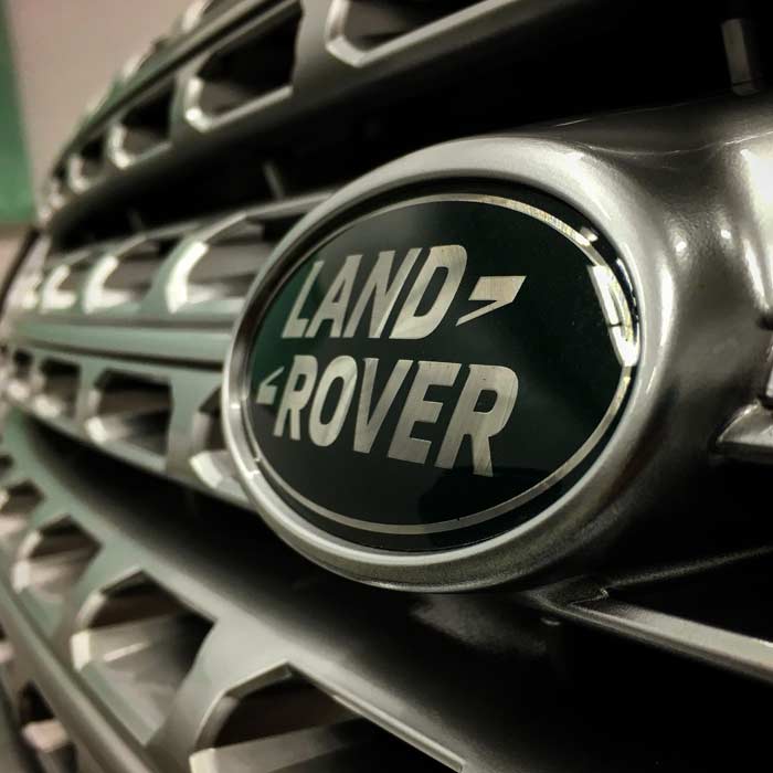 Land Rover Grill | Autobuf Fine Detailing & Restyling